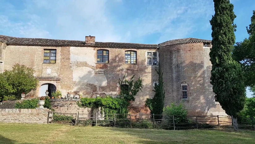 Front view of castle